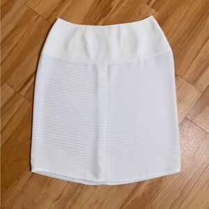 Vintage Thierry Mugler White Skirt – Classic Minimalist Silhouette
